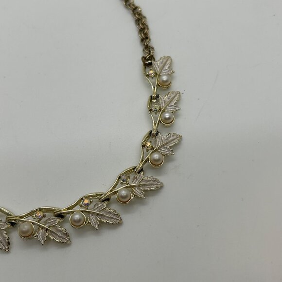 Vintage Judy Lee Gold Tone Necklace Leaf Design Faux Pearls Rhinestones Elegant - Picture 8 of 16